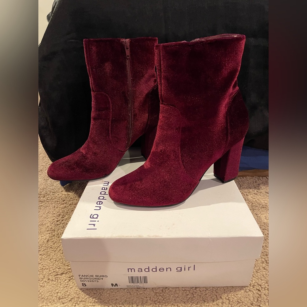 Madden Girl Burgundy Boots, size 8.